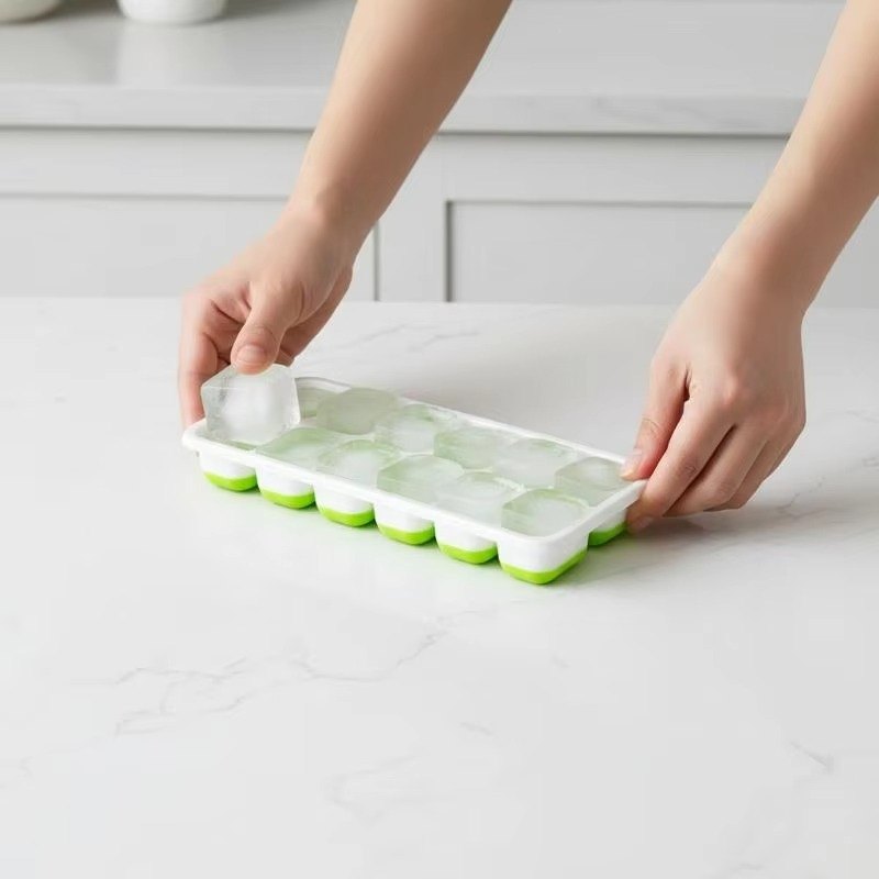 14-Grid Silicone Ice Cube Tray with Lid